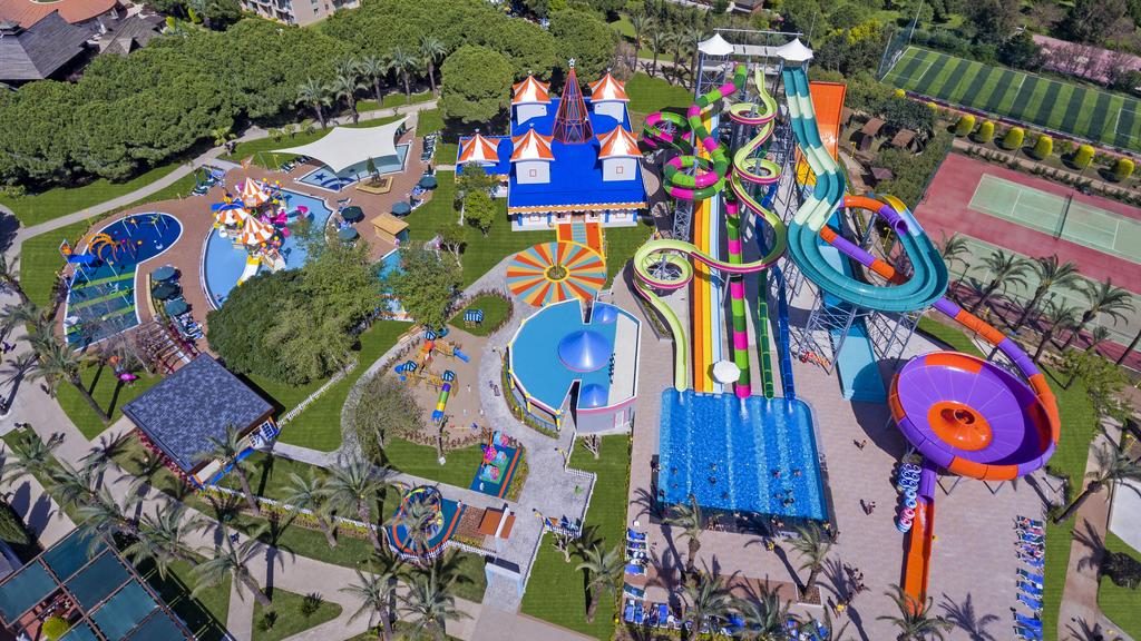 معرفی هتل آیس گرین پالاس Ice Green Palace آنتالیا