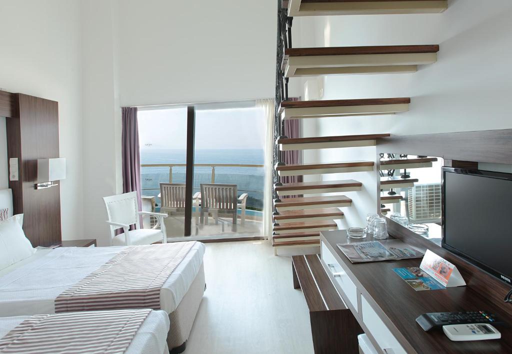 ARORA HOTEL KUSADASI