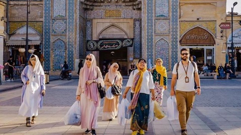 بازگشایی مرز های ایران به روی گردشگران خارجی